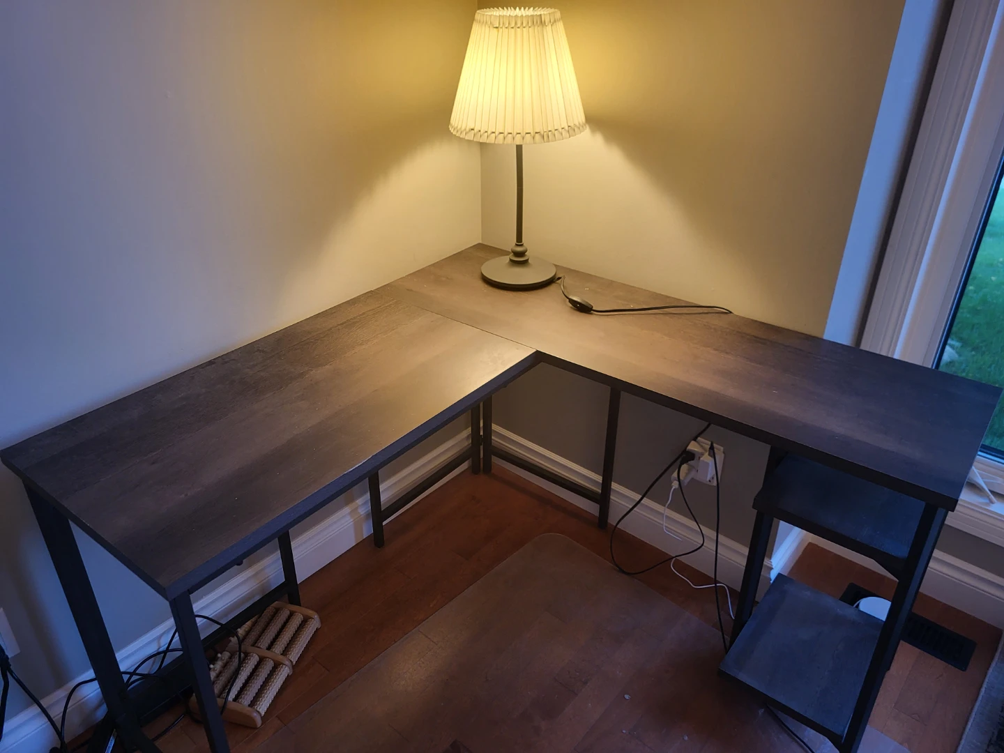 L-Shaped Corner Desk - photo 2