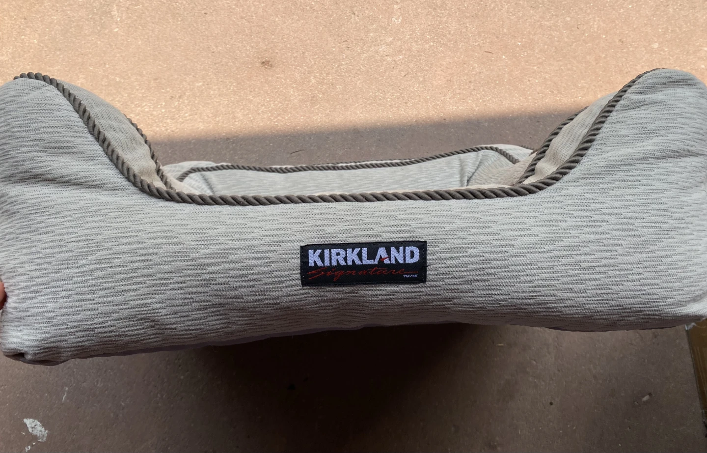 Kirkland Signature Dog Bed  +  Bowls - photo 3