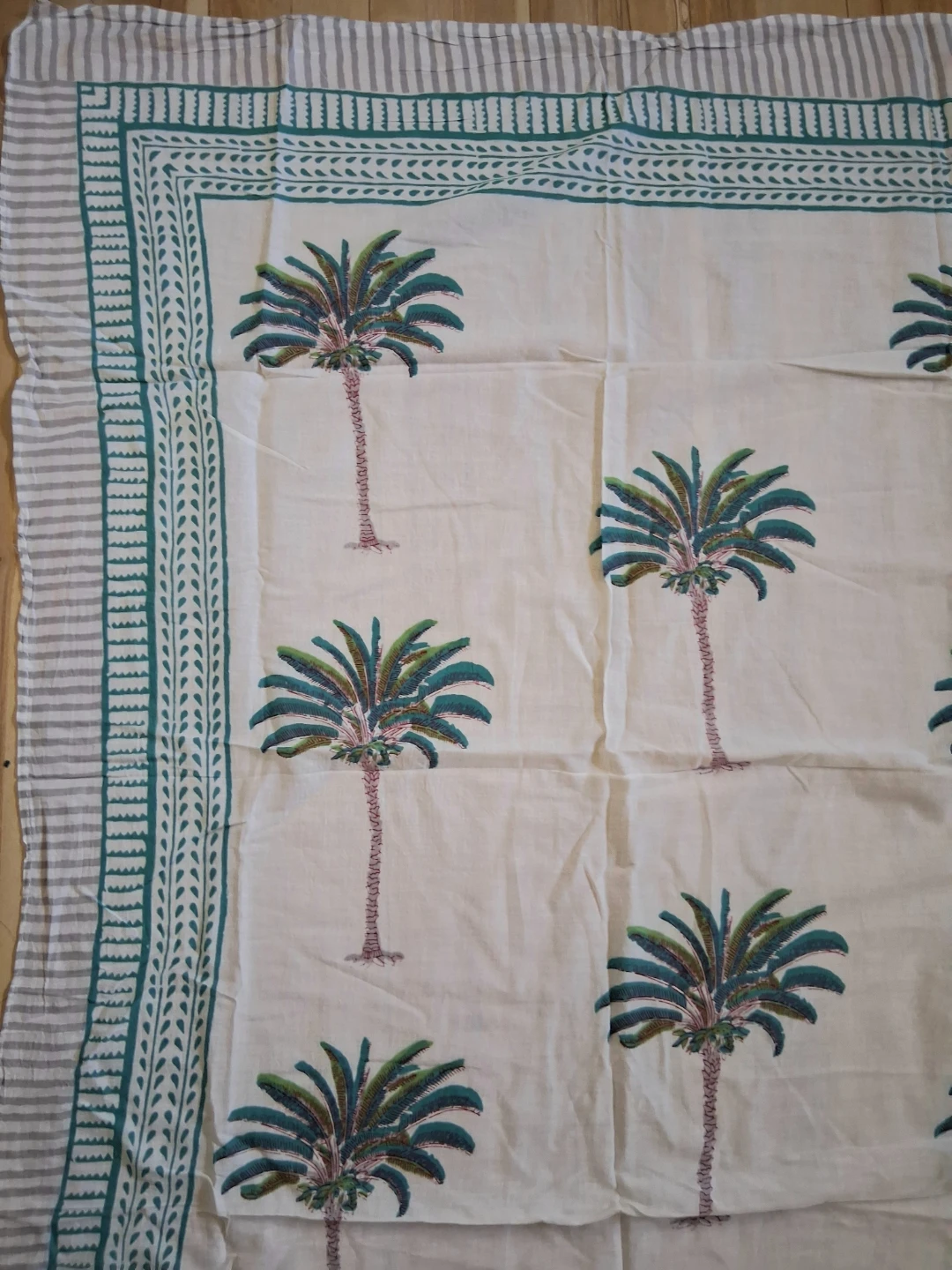 Palm Tree Print scarf/sarong/beach blanket/table cloth - photo 3