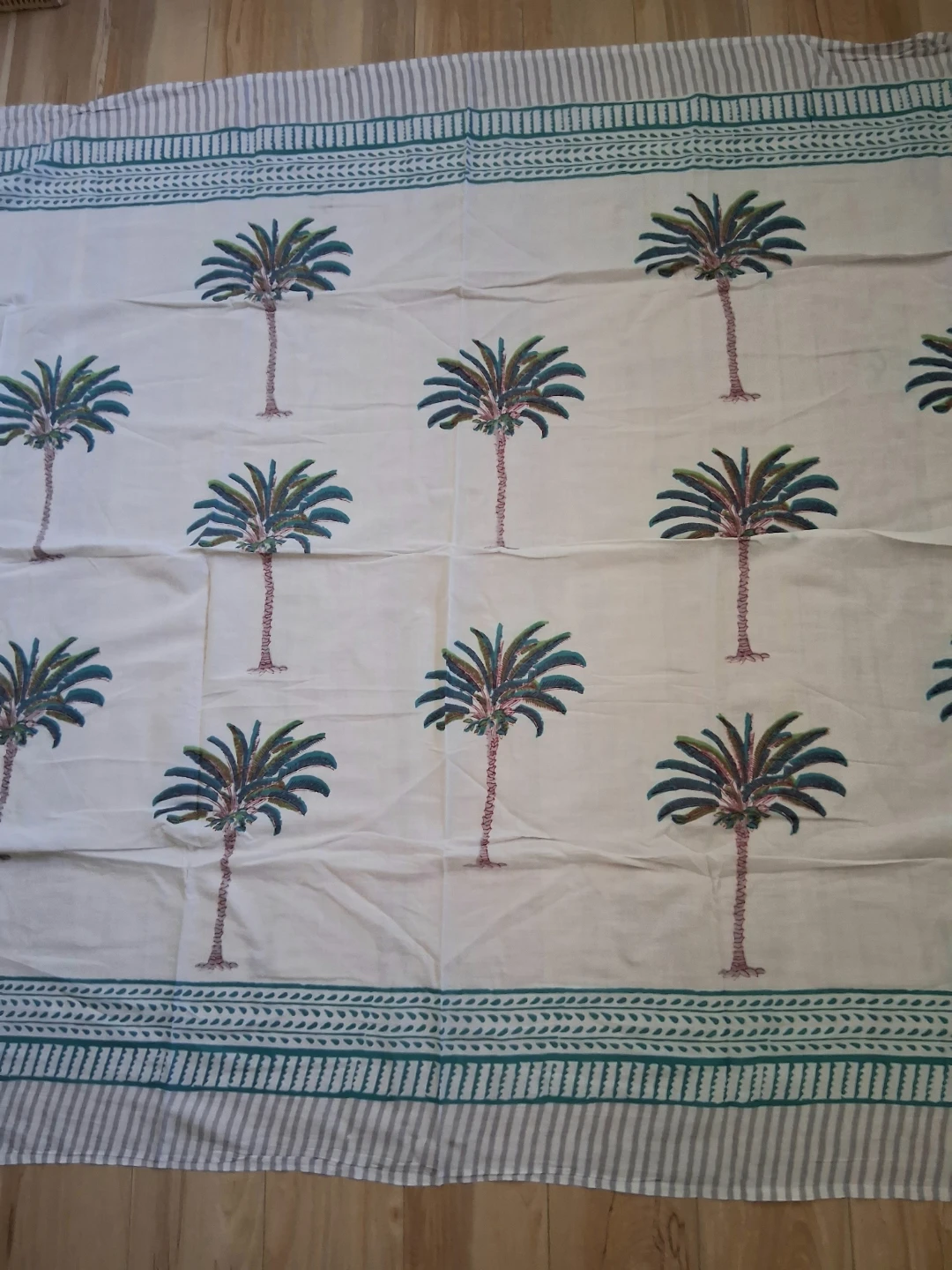 Palm Tree Print scarf/sarong/beach blanket/table cloth - photo 4