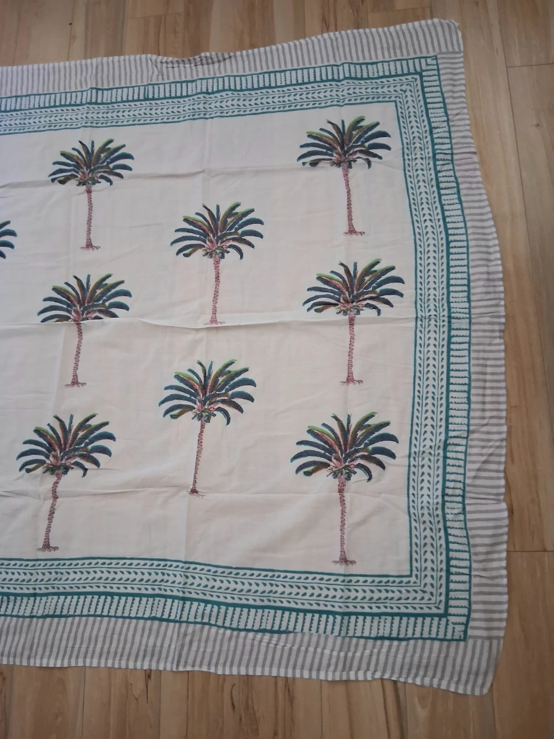 Palm Tree Print scarf/sarong/beach blanket/table cloth - photo 5