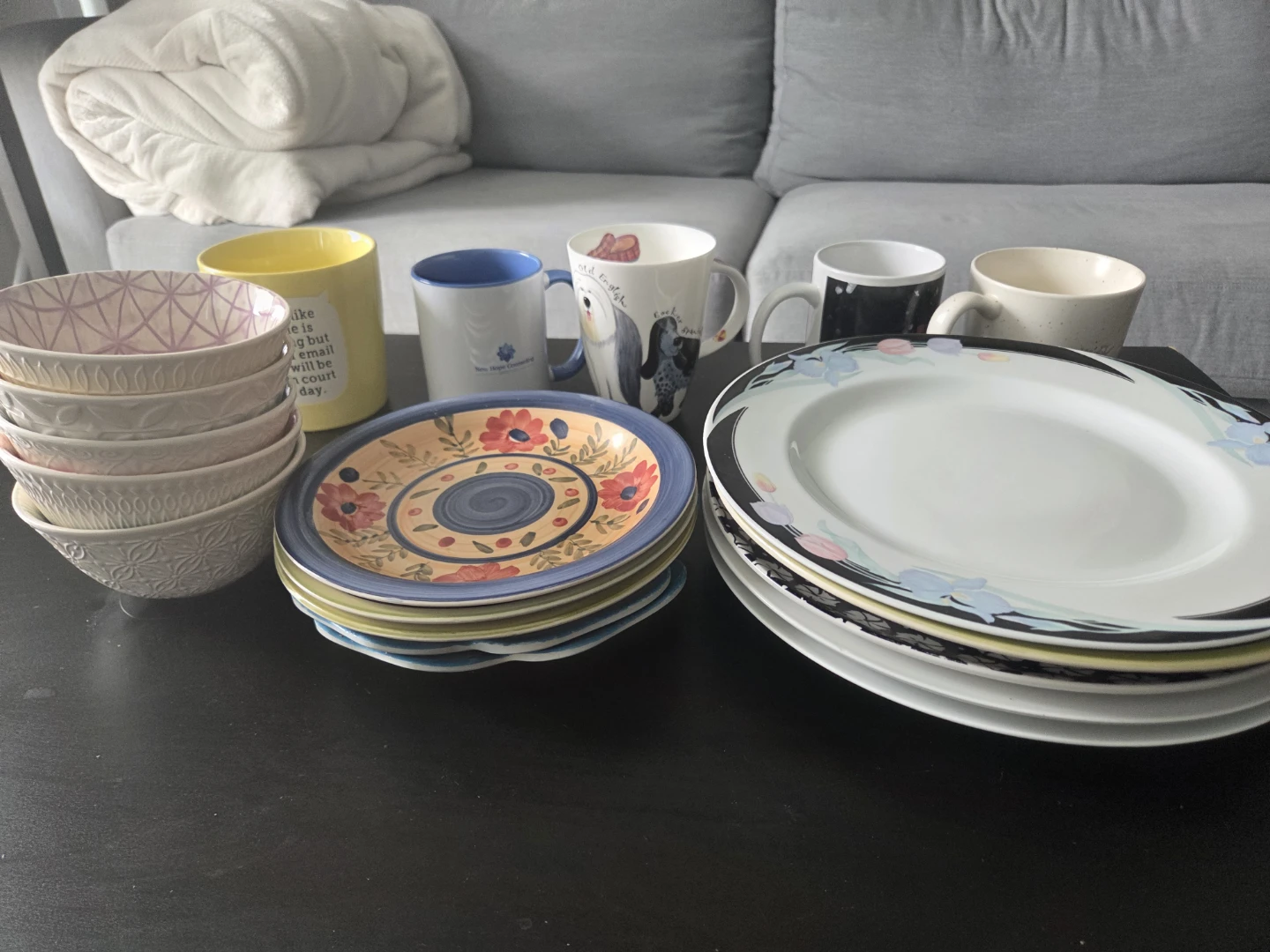 Assorted Dinnerware Set 20 pieces - photo 4