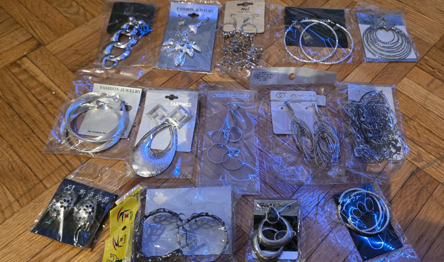 NEW Assorted Fashion earing Jewelry Lot