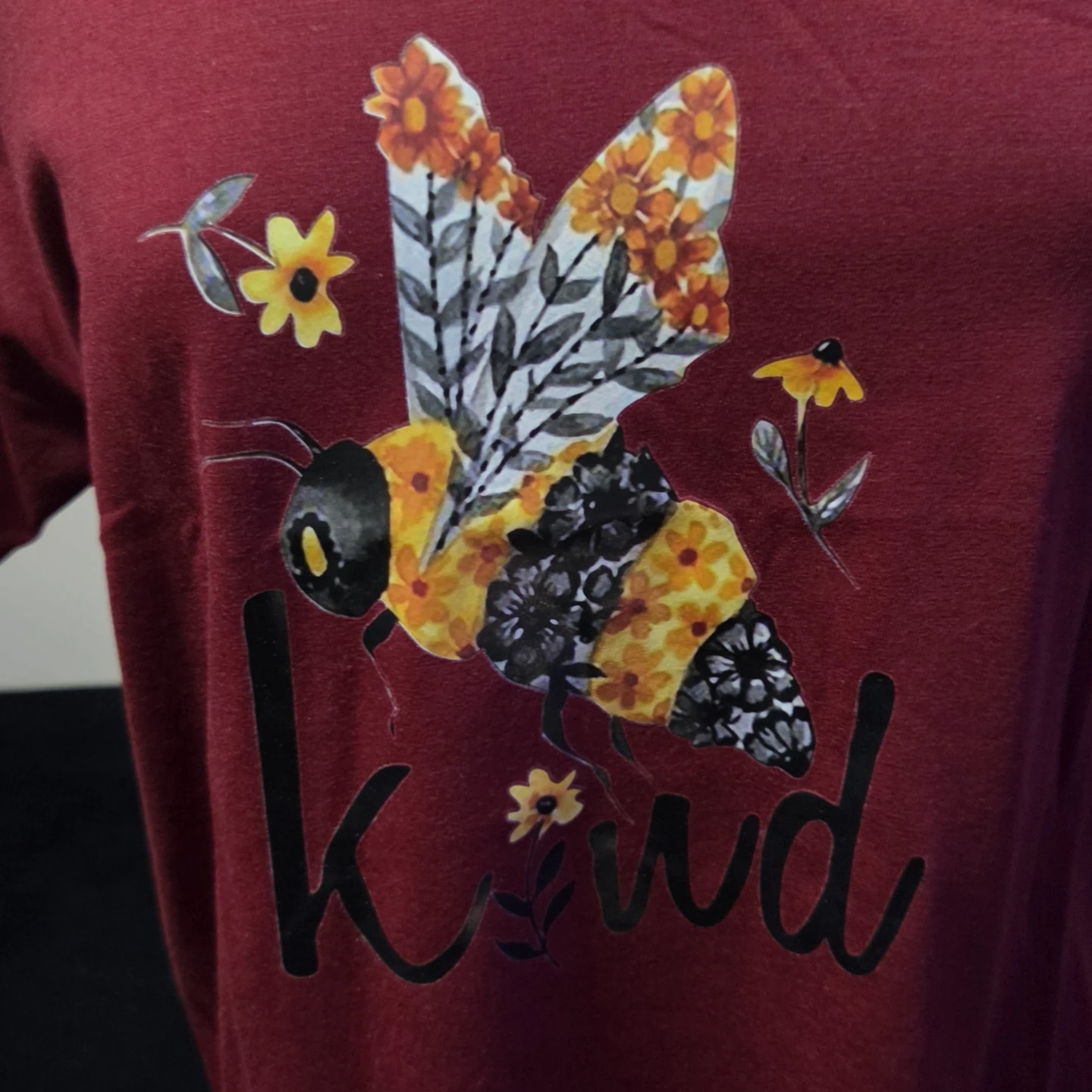 Maroon T-Shirt with Bee Kind Graphic - photo 3