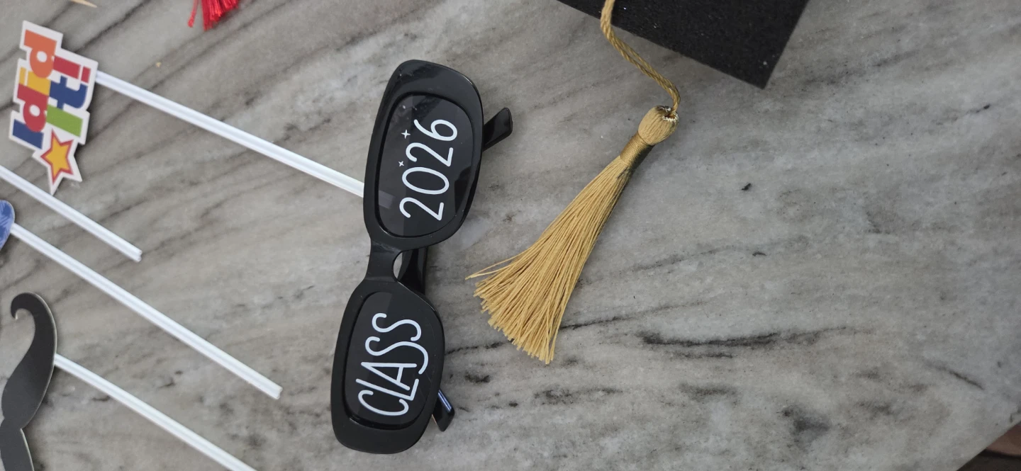 Graduation Photo Booth Props & Decorations - photo 5