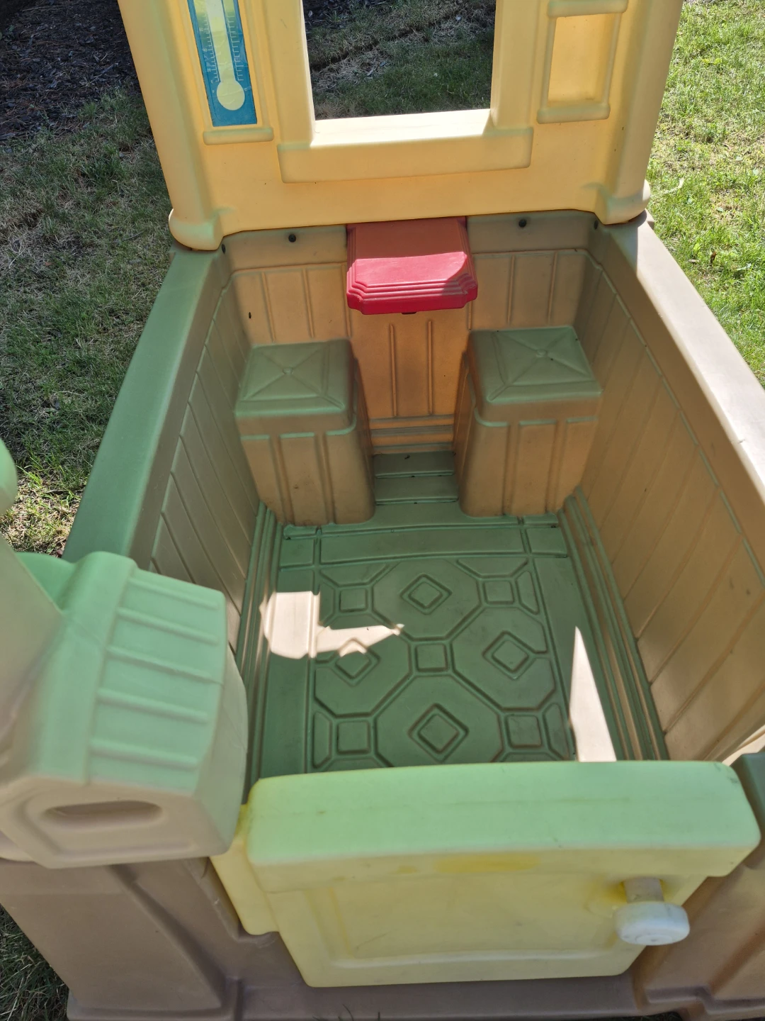 Amazing Step2 Play House - great fun! - photo 5