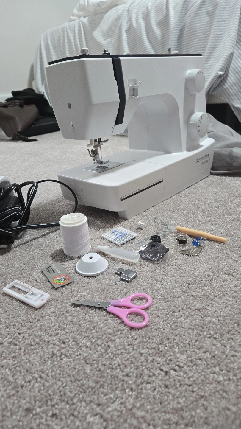 Bernette Sew&Go 1 Sewing Machine - photo 4