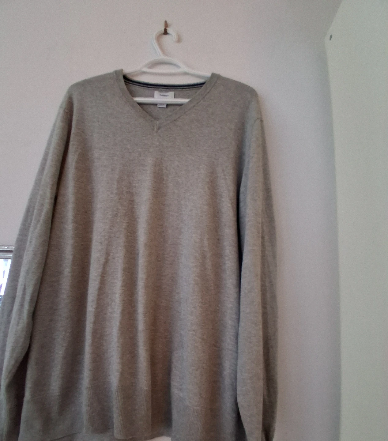 Old Navy V-Neck Sweater XL