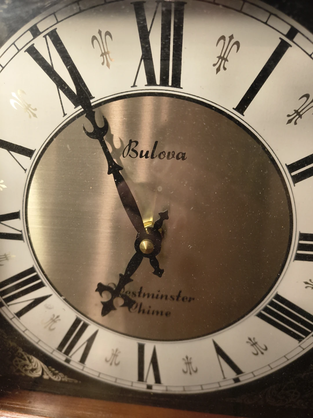 Bulova Westminster Chime Mantel Clock - Wood