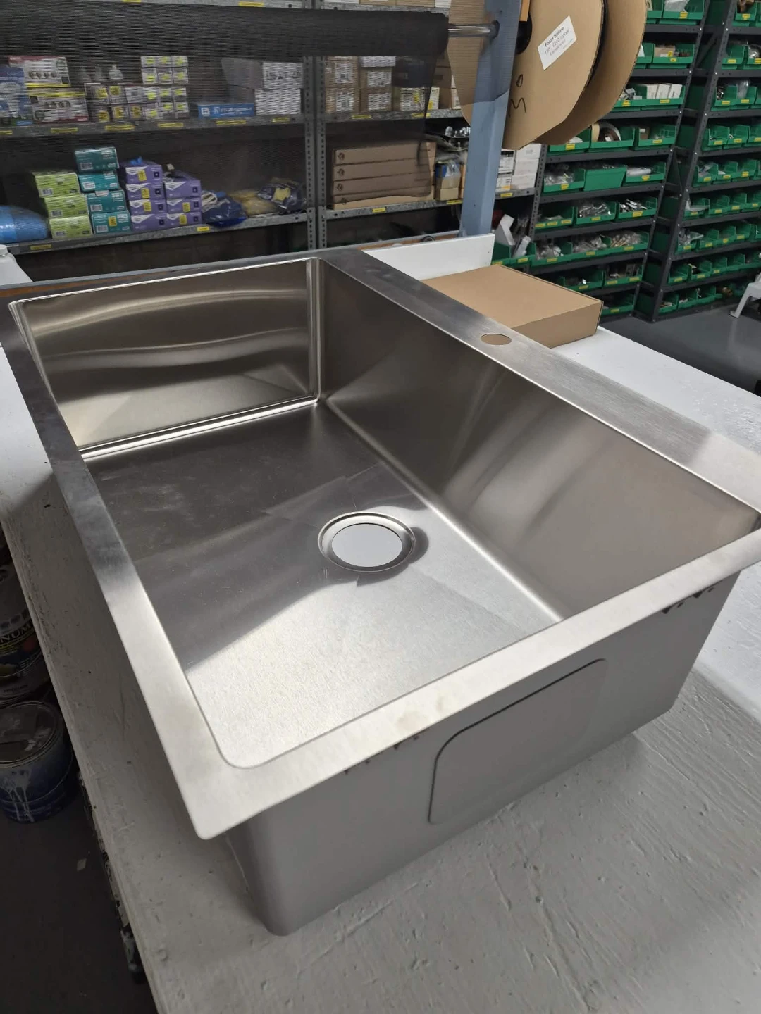 Stainless Steel Undermount Kitchen Sink