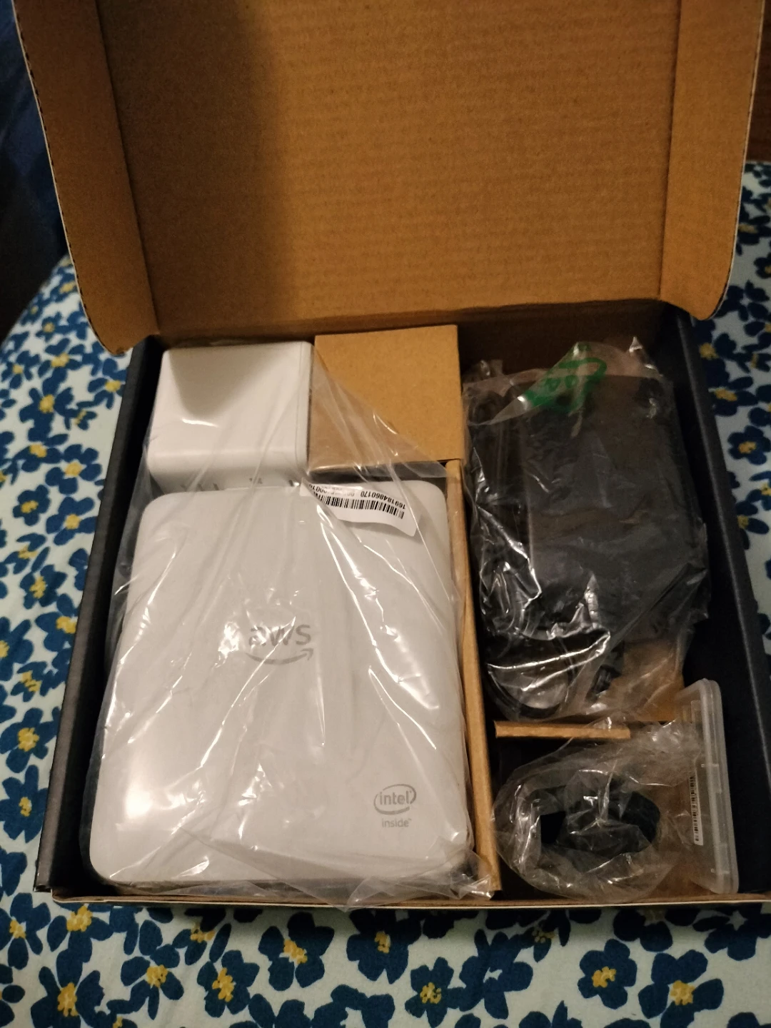 AWS Deep Learning-enabled Wireless Video Camera
