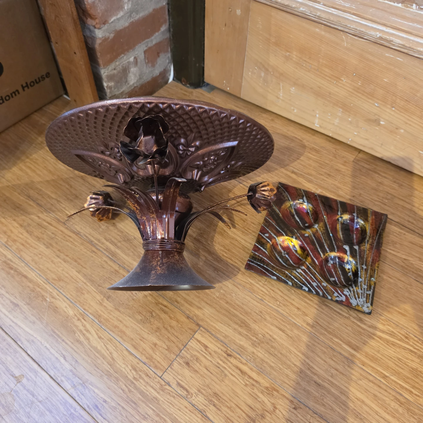 Decorative Pedestal Bowl and Square Dish - photo 2