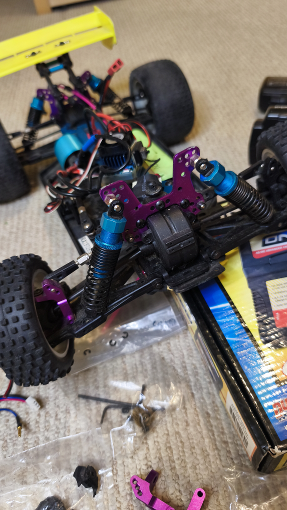 Traxxas RC Car with LOTS of Accessories - photo 4