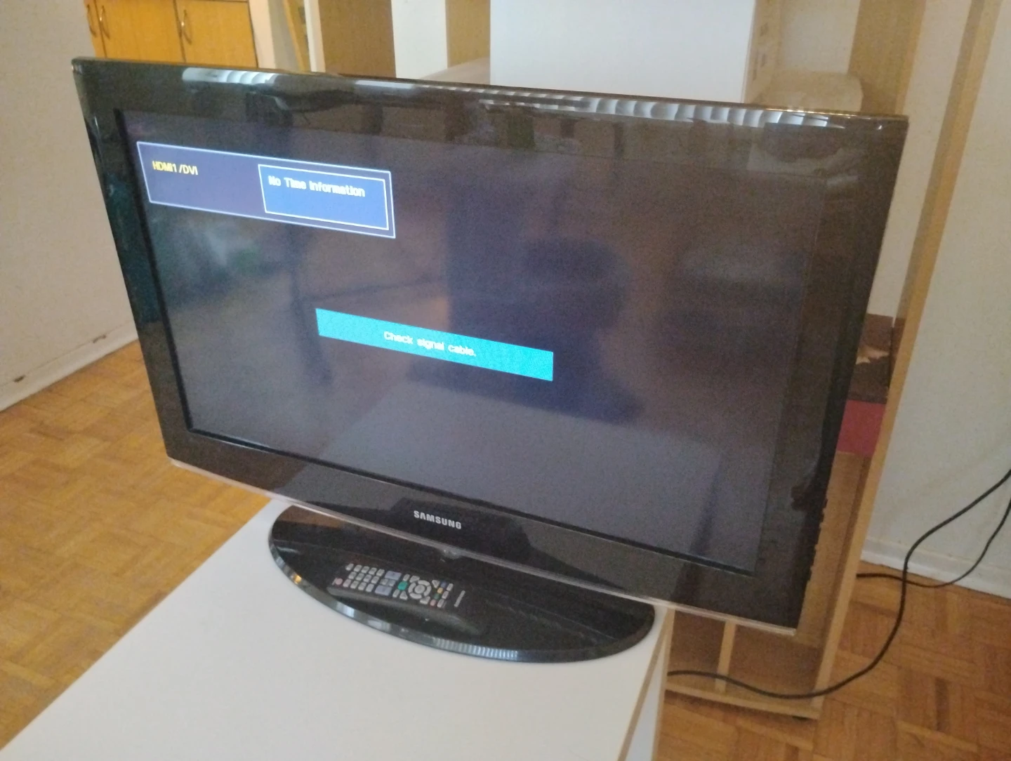 36' Samsung Television & remote