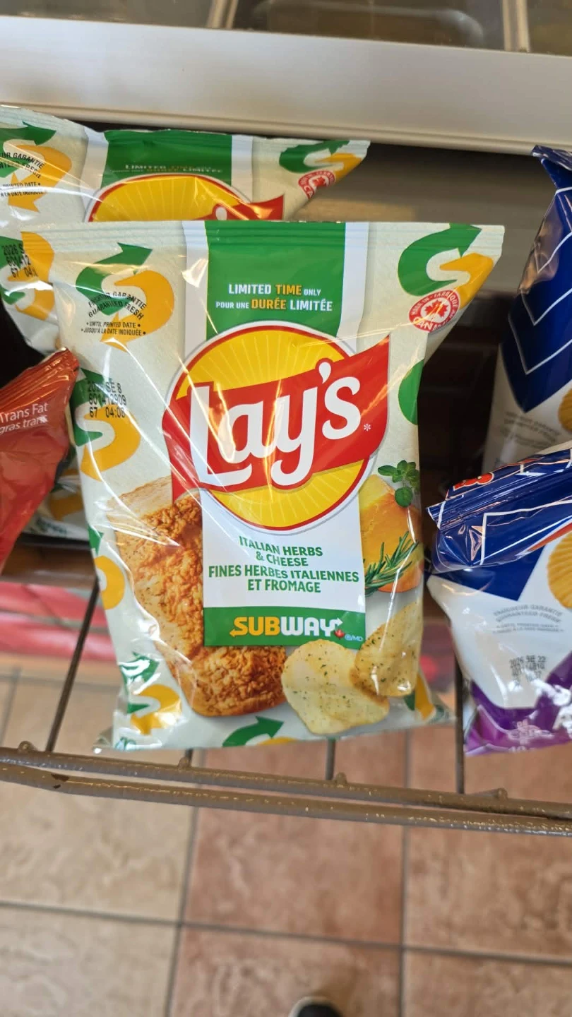 Lay's Italian Herbs & Cheese Chips (Limited Time)