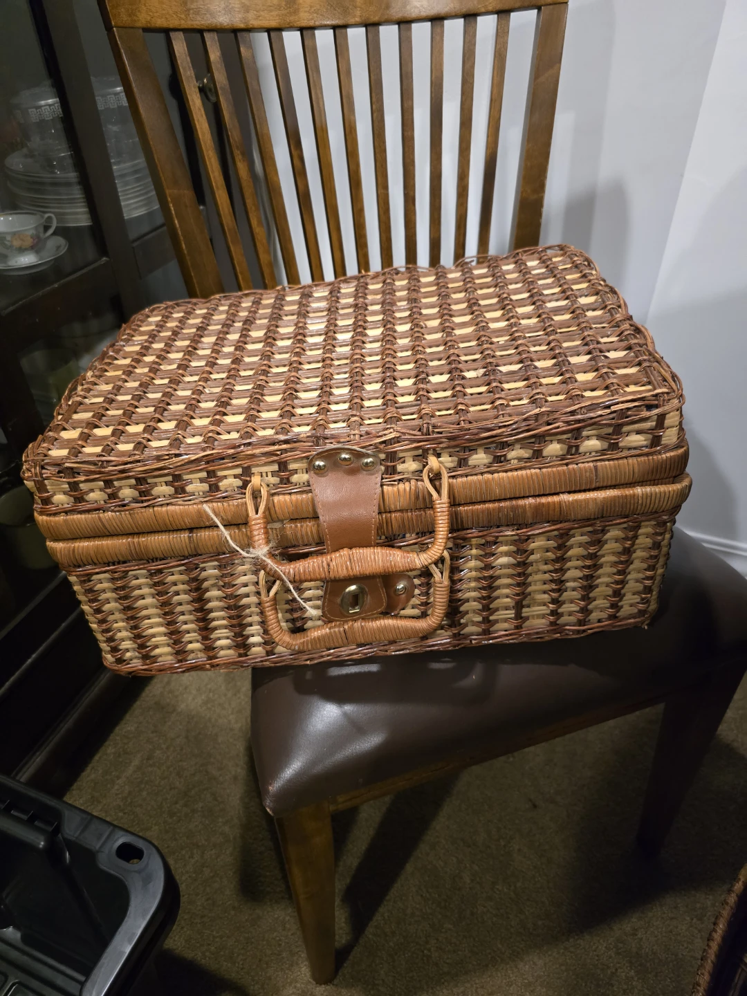 Wicker Picnic Basket Set - photo 3