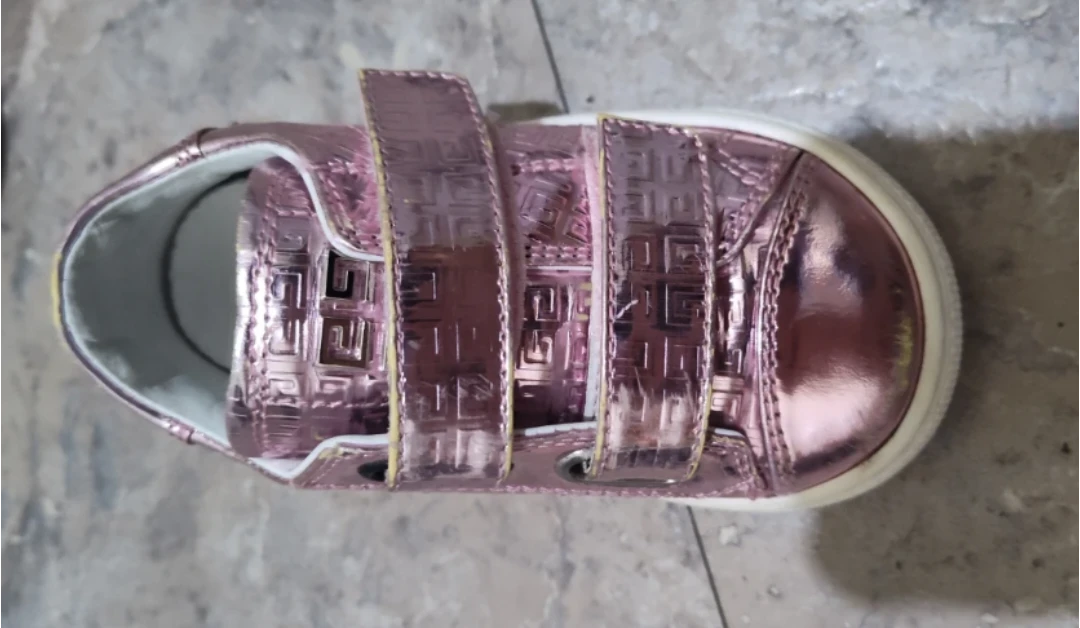 Kids' Pink Metallic Givenchy Sneakers - photo 4