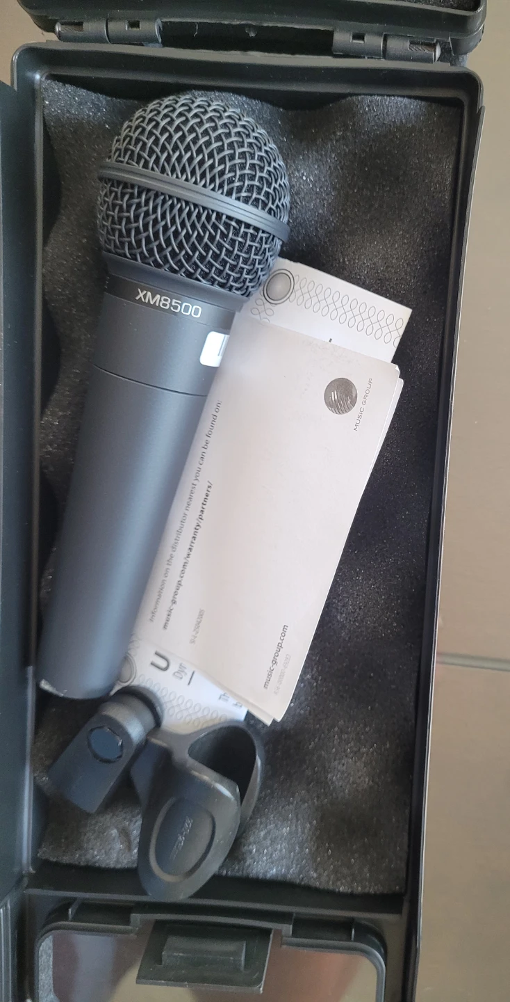 Behringer - XM8500 Ultravoice Dynamic Cardoid Vocal Microphone - photo 2