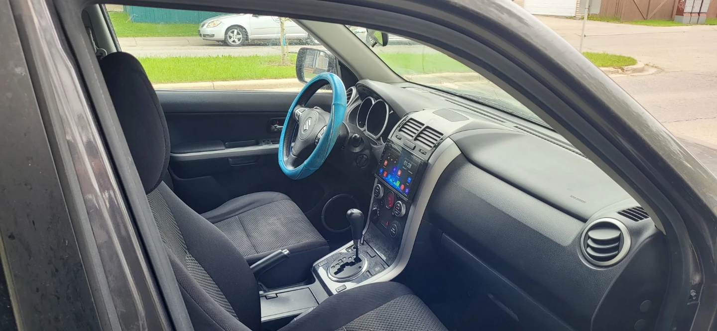 2010 suzuki grand vitara! $7000 or best offer! - photo 4