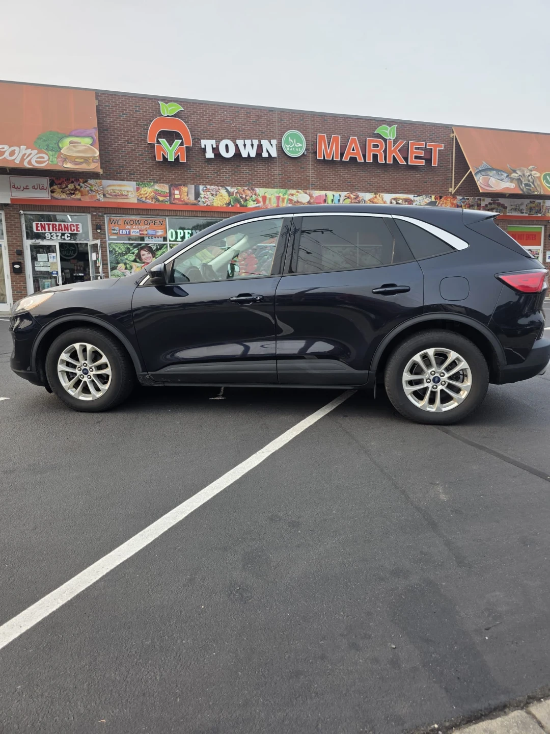 Black Ford Escape SUV - photo 3