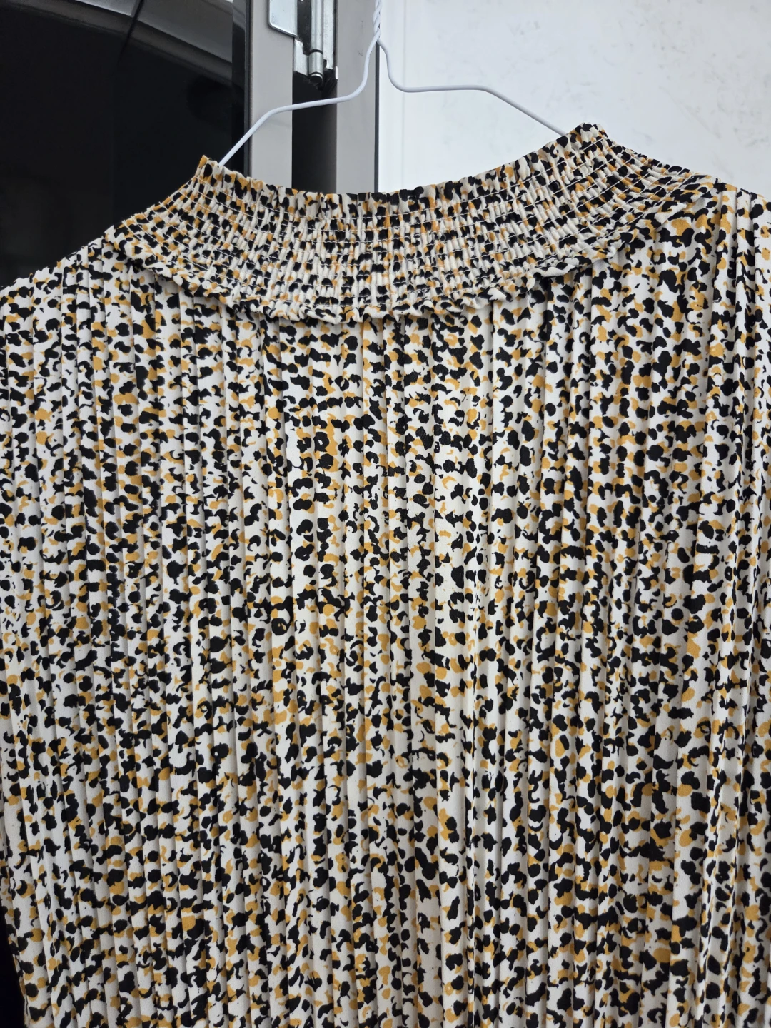 Women's Pleated Midi Dress - photo 2