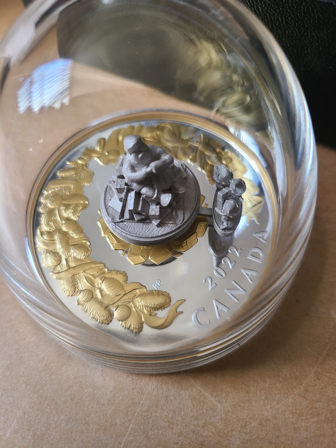 2022 5oz Silver Maple Leaf Coin - Holiday Gift
