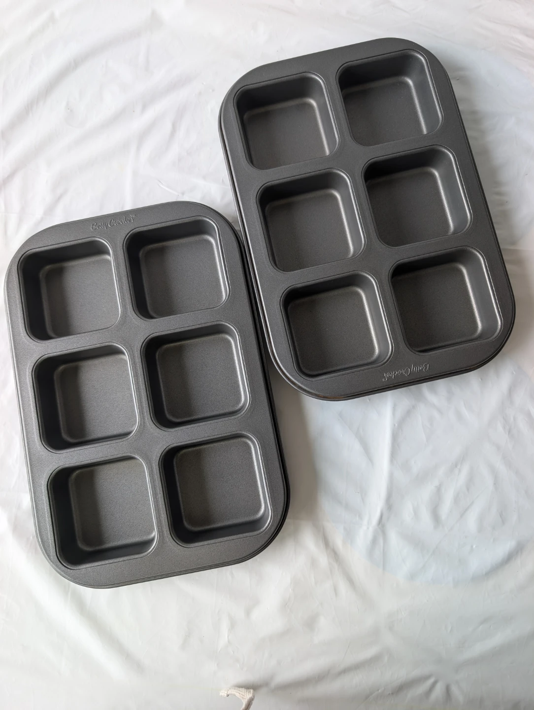 Betty Crocker 6-Cup Square Brownie Pan