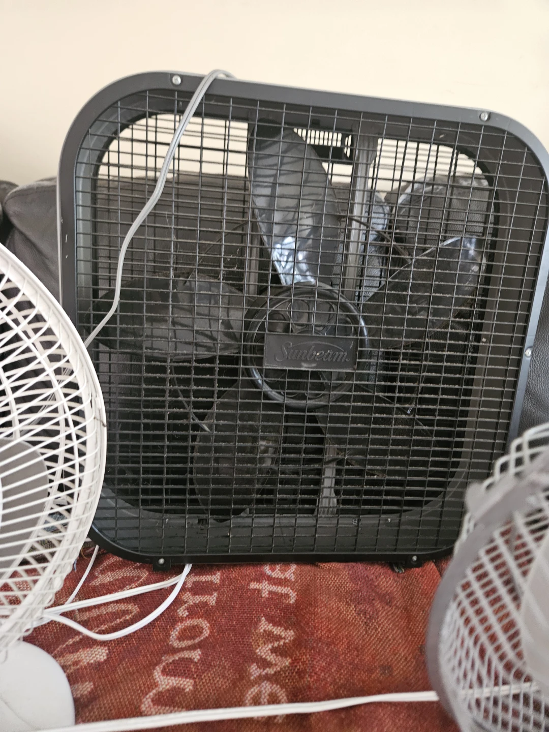Sunbeam Box Fan, low air, good for drawing g out heat in eindow