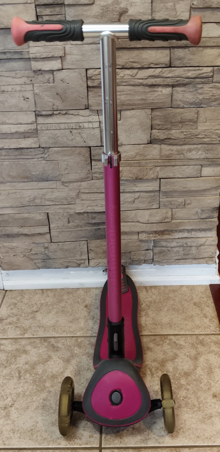 GLOBBER Pink 3-Wheel Scooter - photo 3