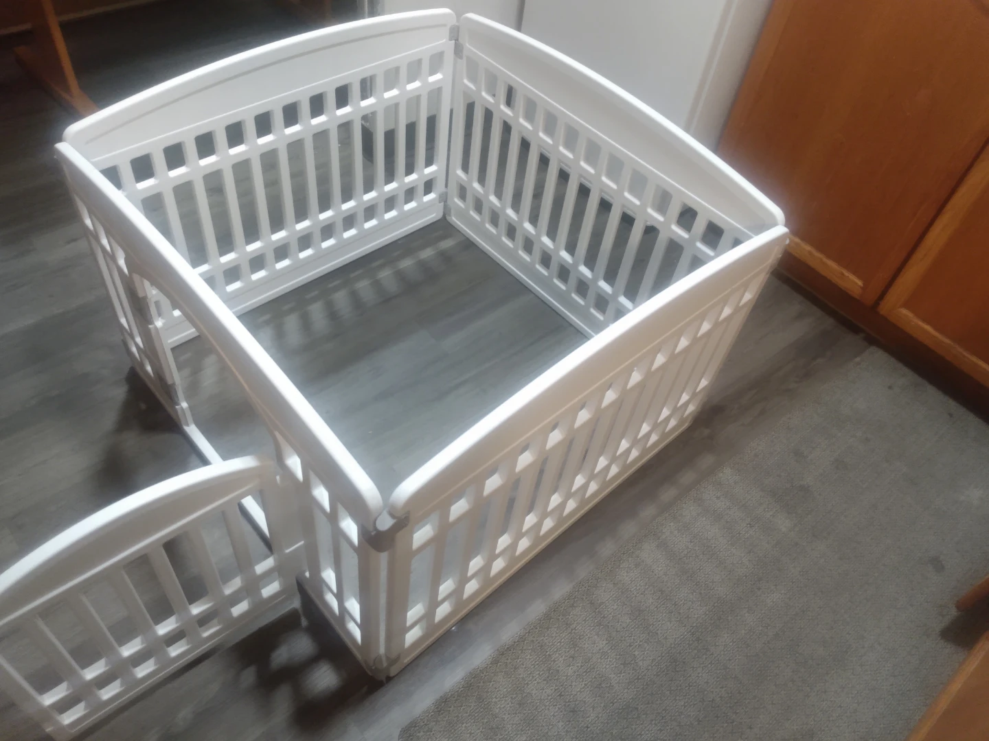 White Plastic Playpen - photo 2