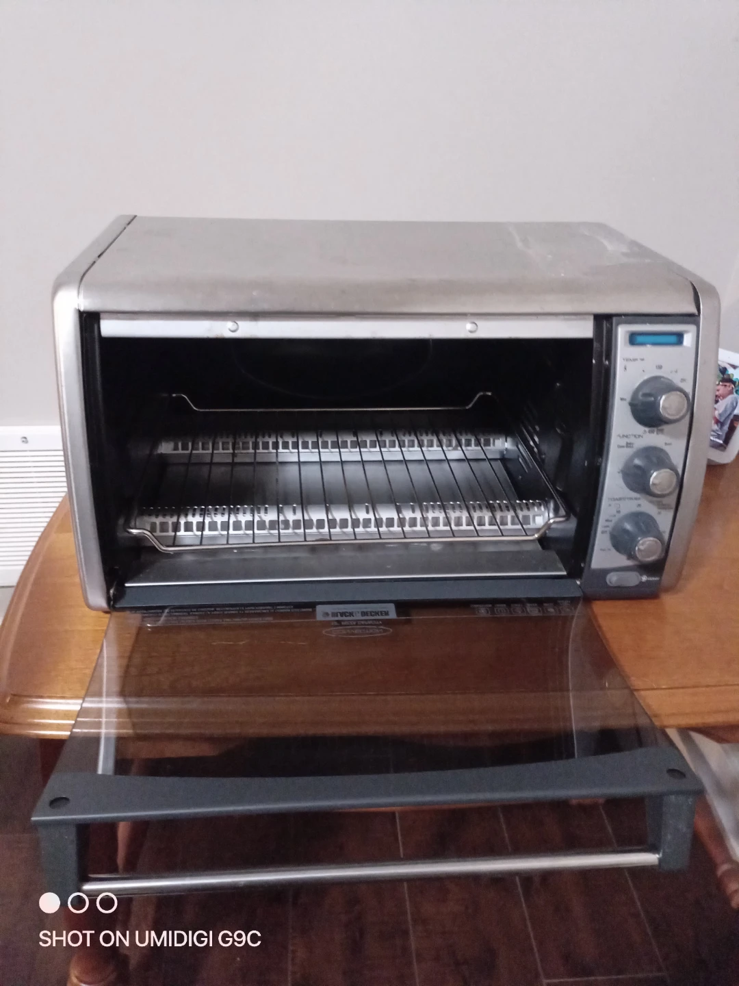 Black & Decker 4-Slice Toaster Oven - photo 2