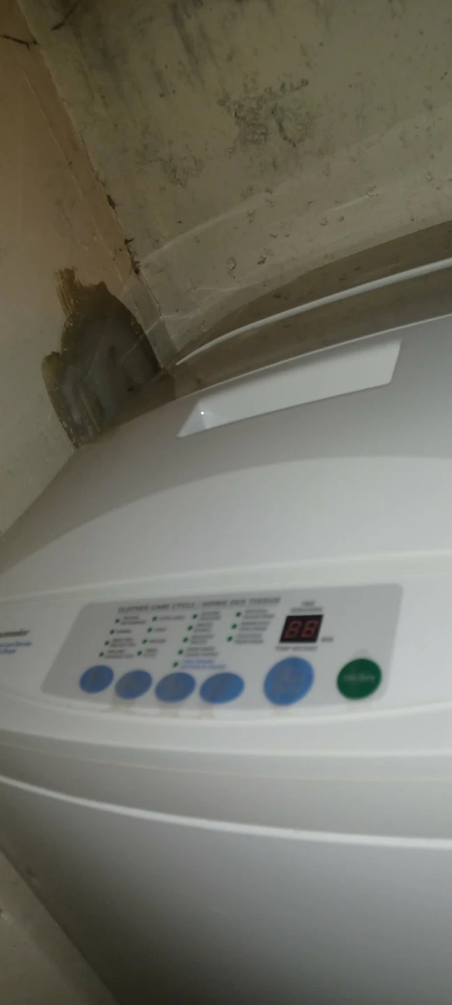 White Top-Load Washing Machine - photo 2