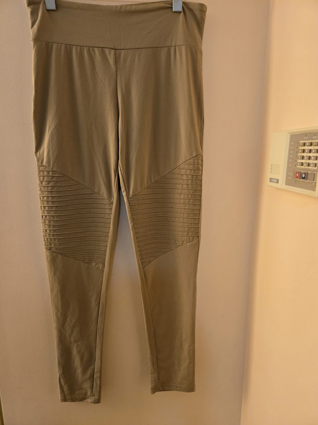 Assorted Leggings - Various Styles - photo 4