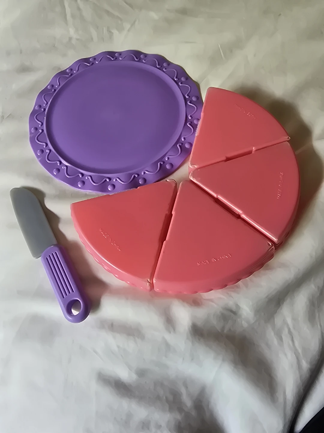 Toy Cake Slices with Plate and Knife - photo 4