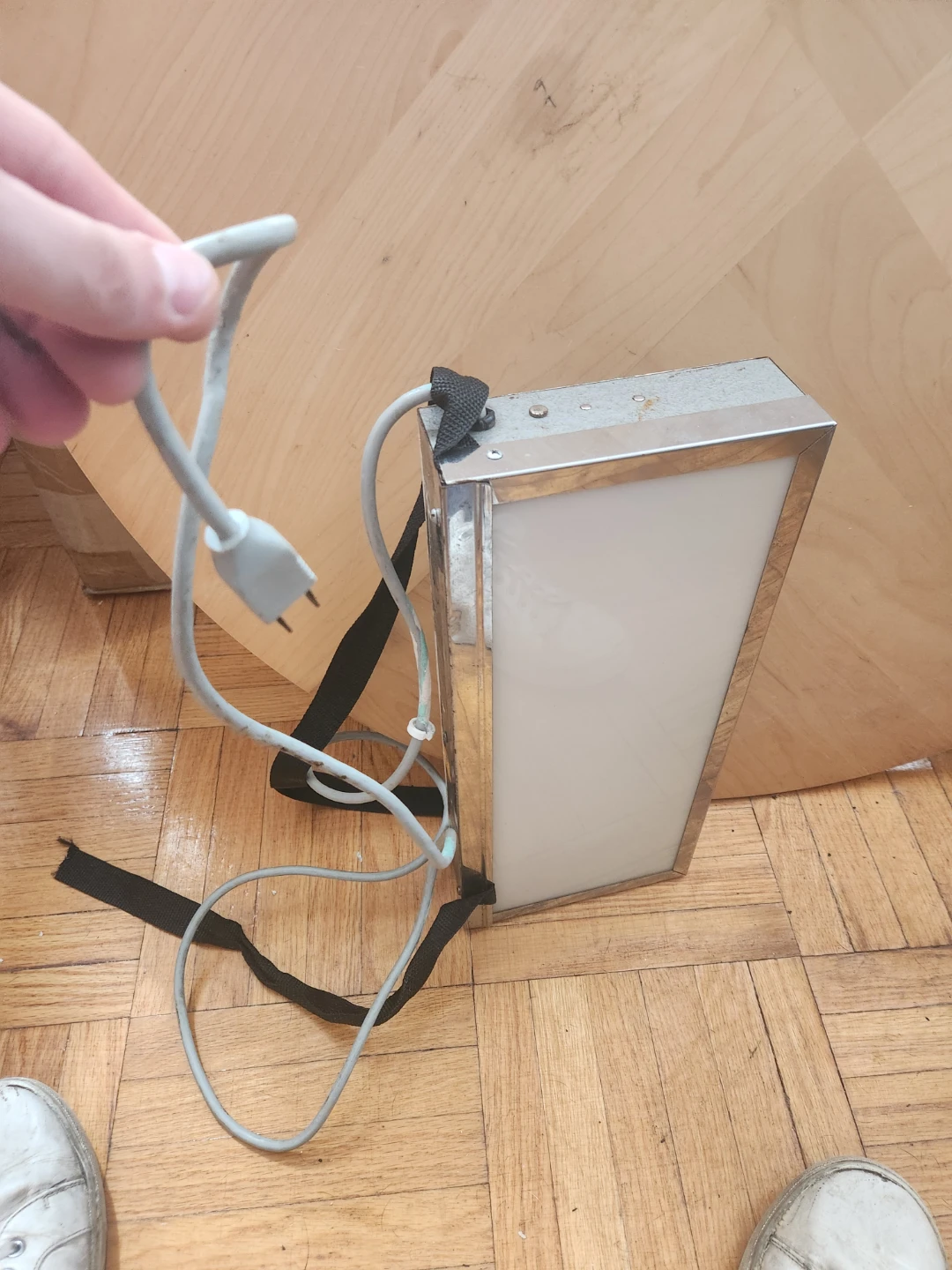 Vintage Fluorescent growlight Fixture - has a new bulb