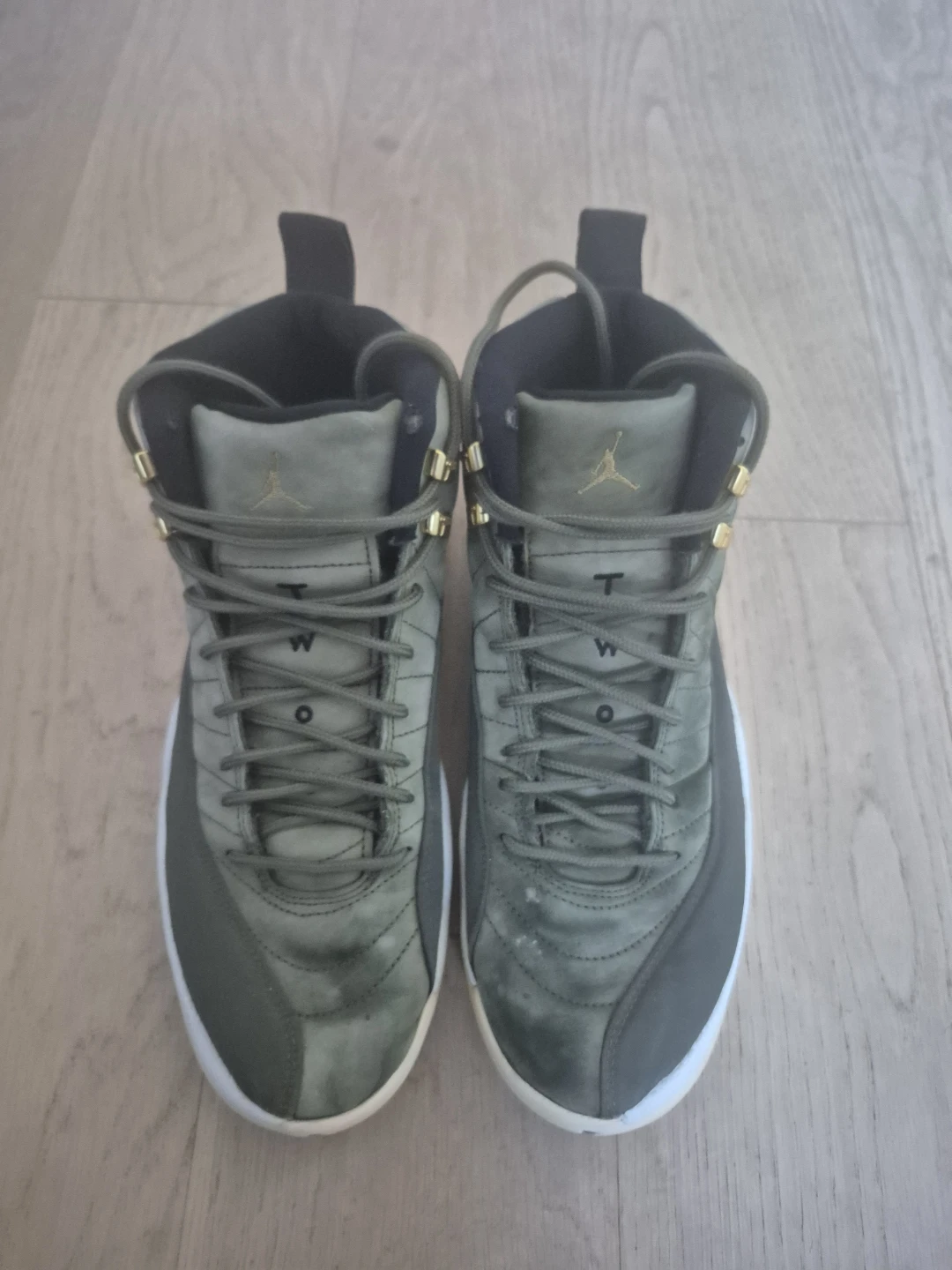 Jordan 12 Sneakers Men Size 10 - photo 3