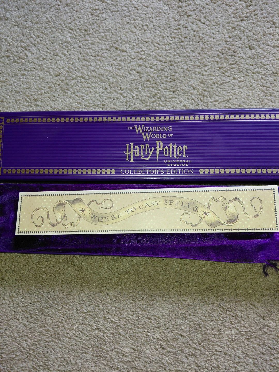 The Wizarding World of Harry Potter Collector's Edition Wand - photo 3