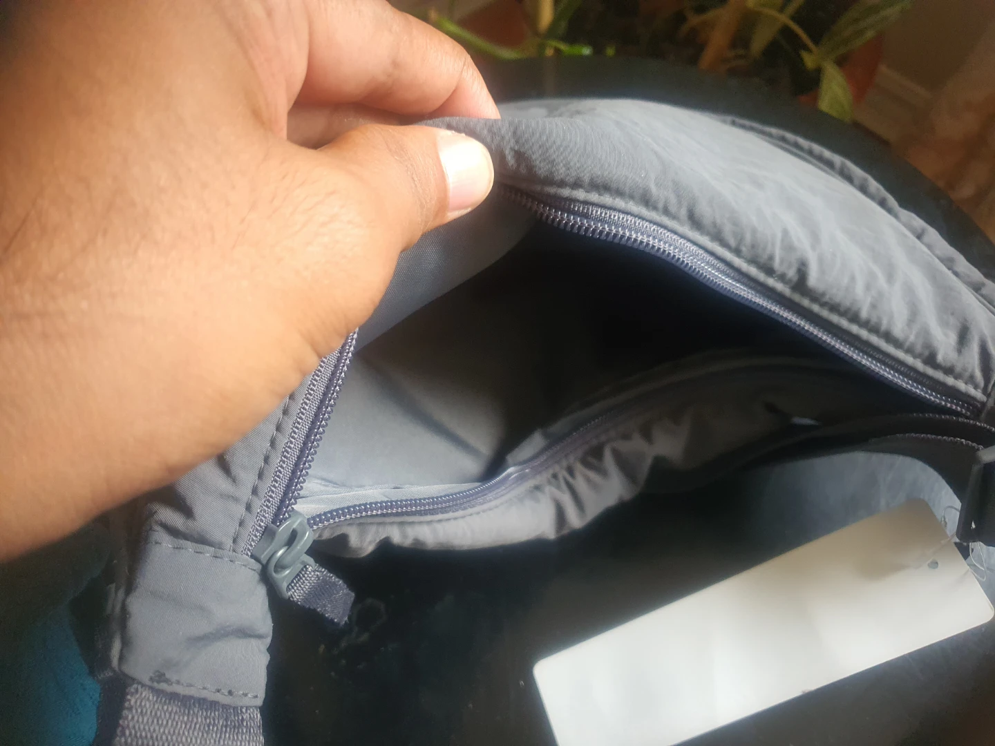 UNIQLO Round Mini Shoulder Bag - Dark Gray - photo 3