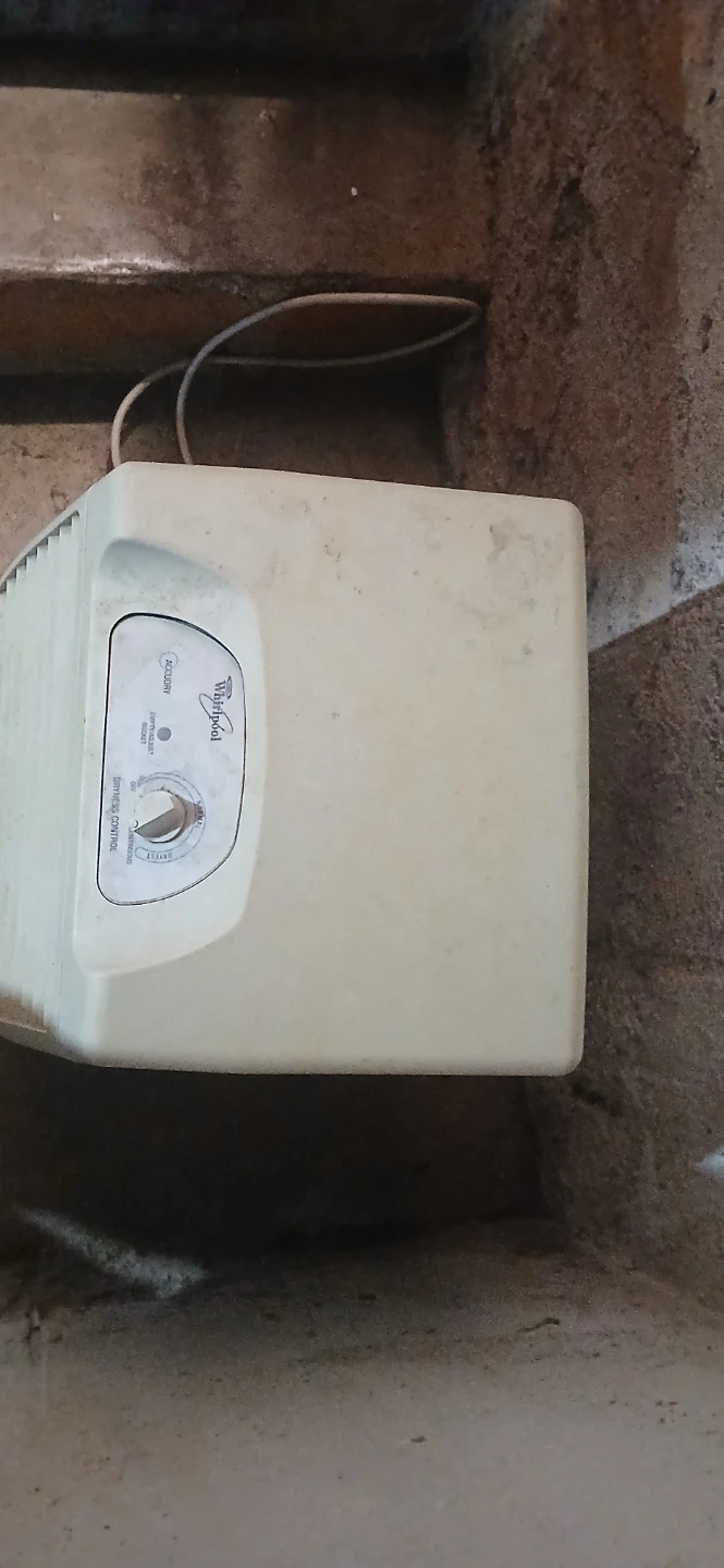 Whirlpool Dehumidifier - photo 2