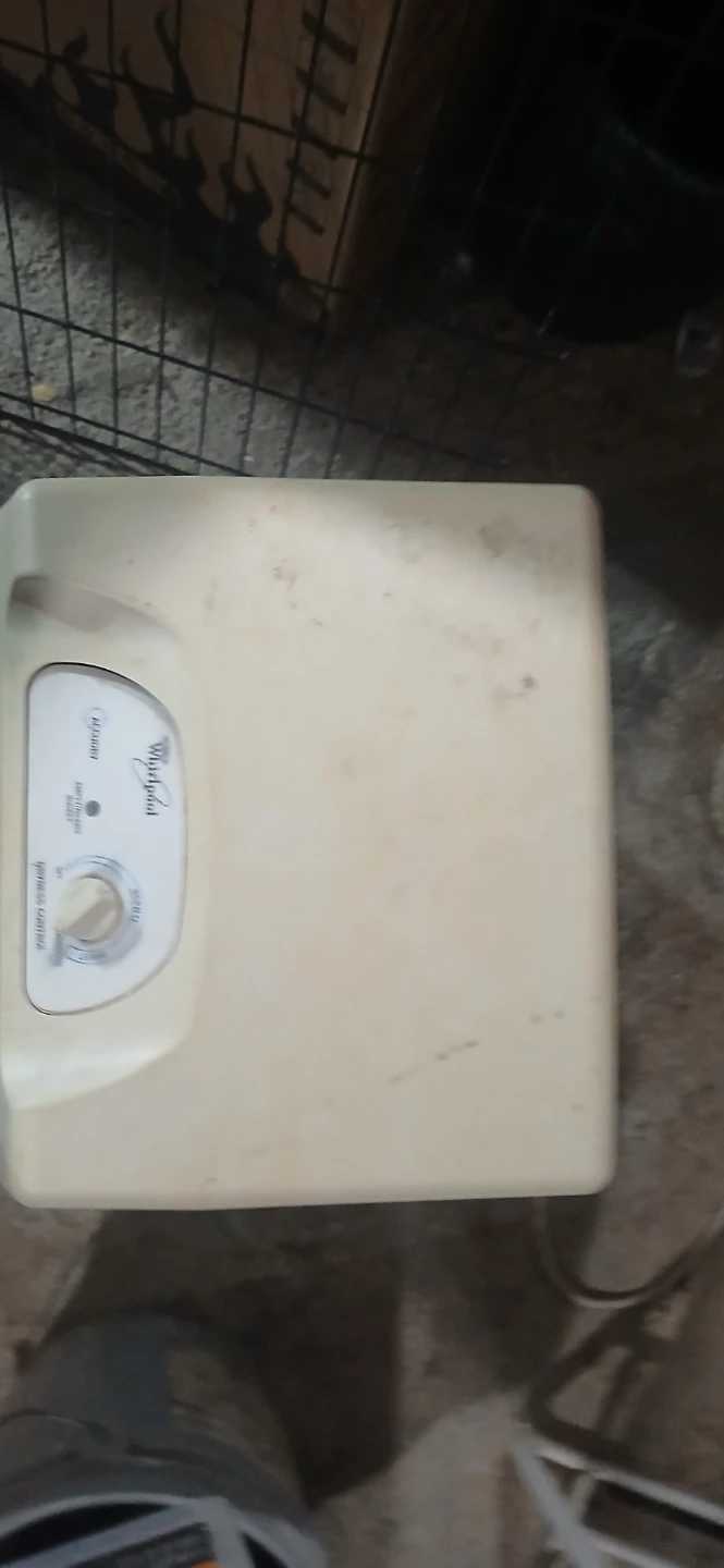 Whirlpool Dehumidifier - photo 3
