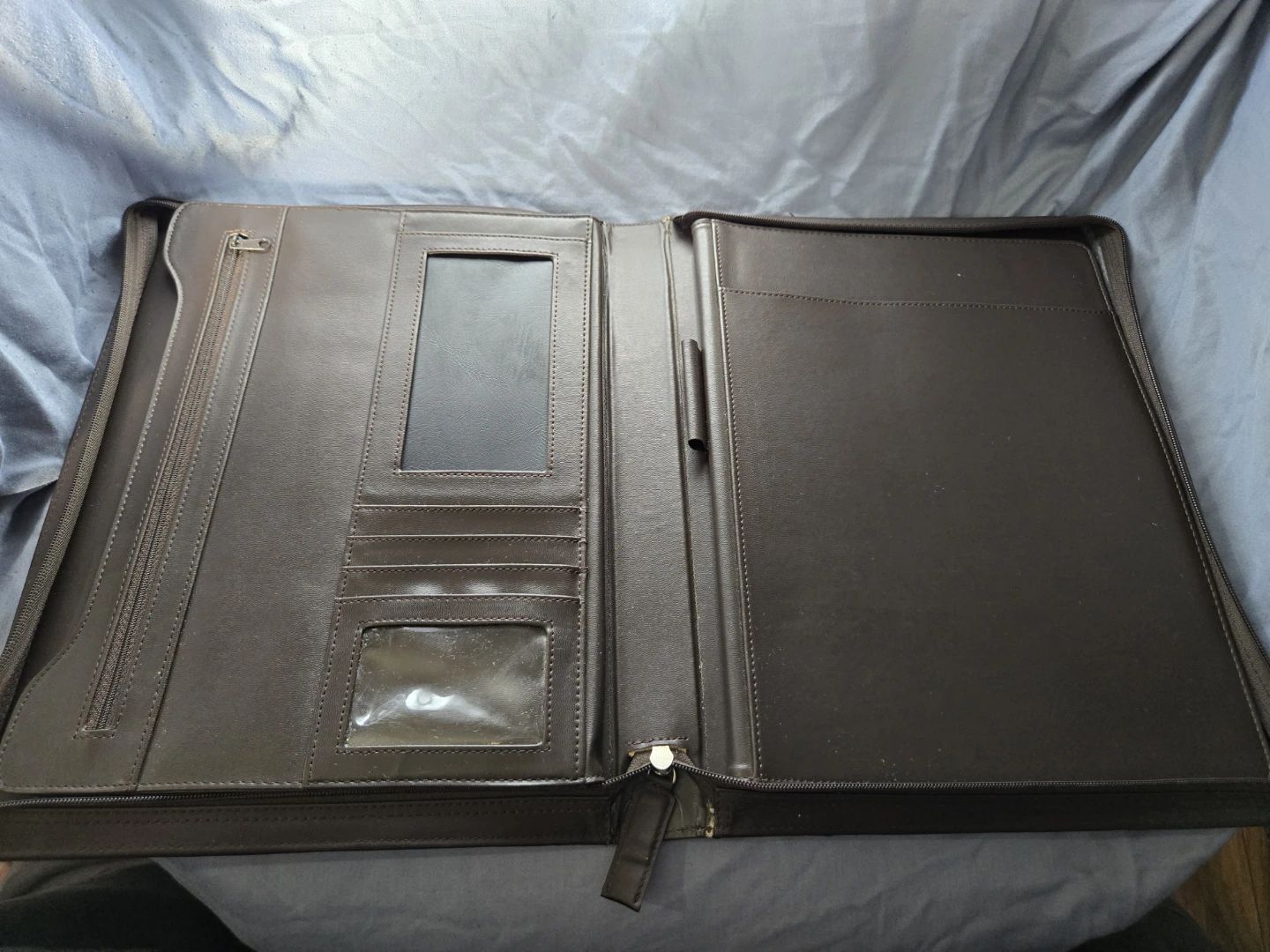 Brown Zippered Portfolio Organizer - photo 3