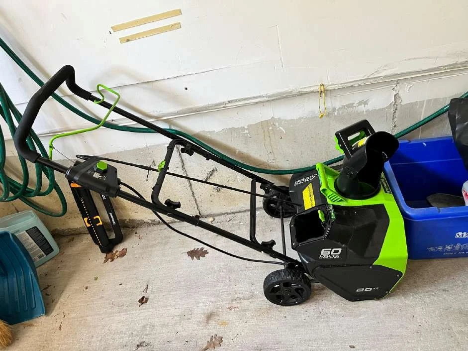 Greenworks 60V 20” Cordless Snow Thrower