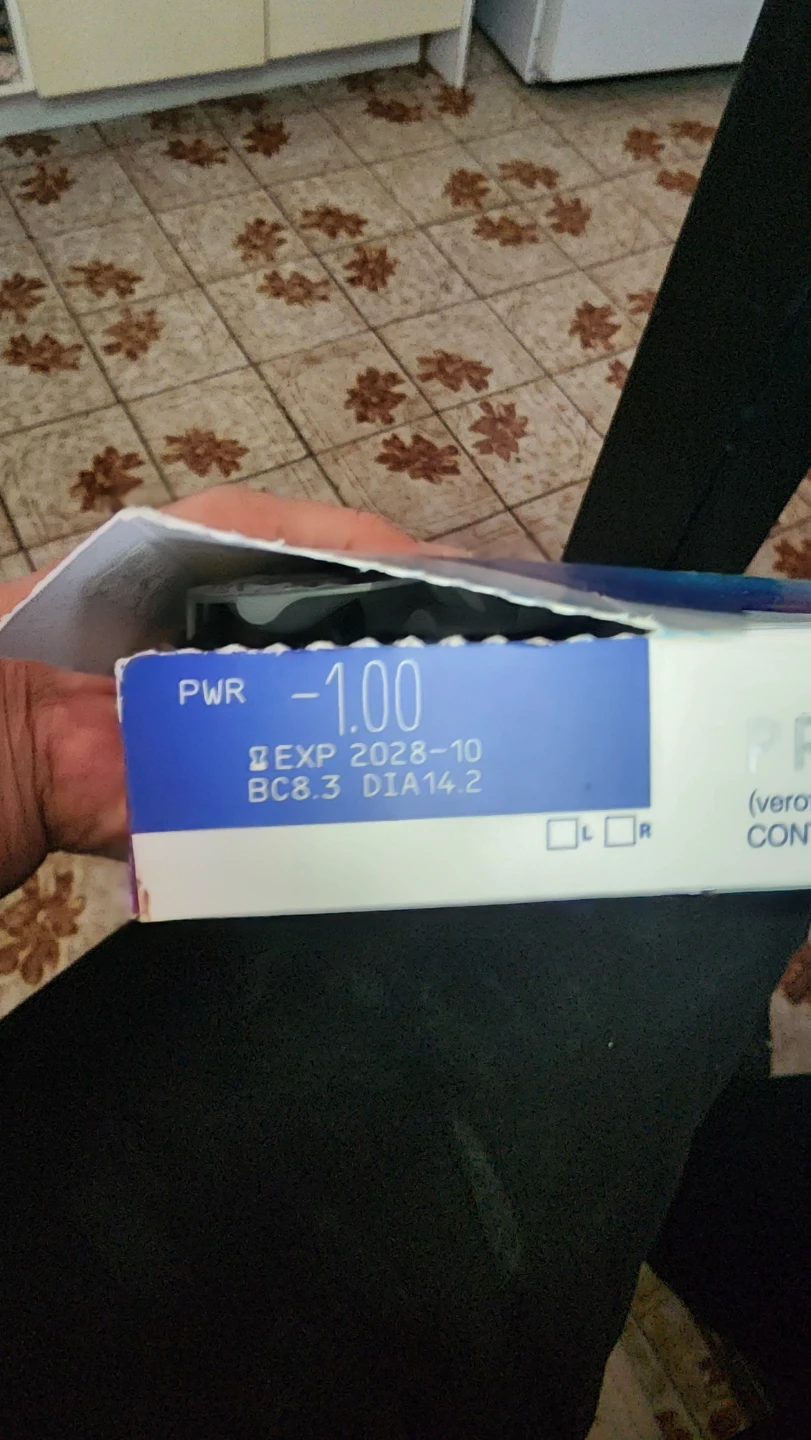 Alcon Precision 1 One-Day Contact Lenses - photo 4