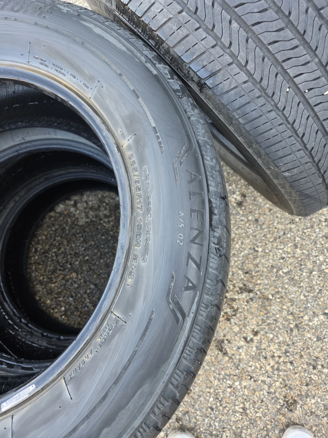 225/65R17 Bridgestone Alenza Tires - photo 4