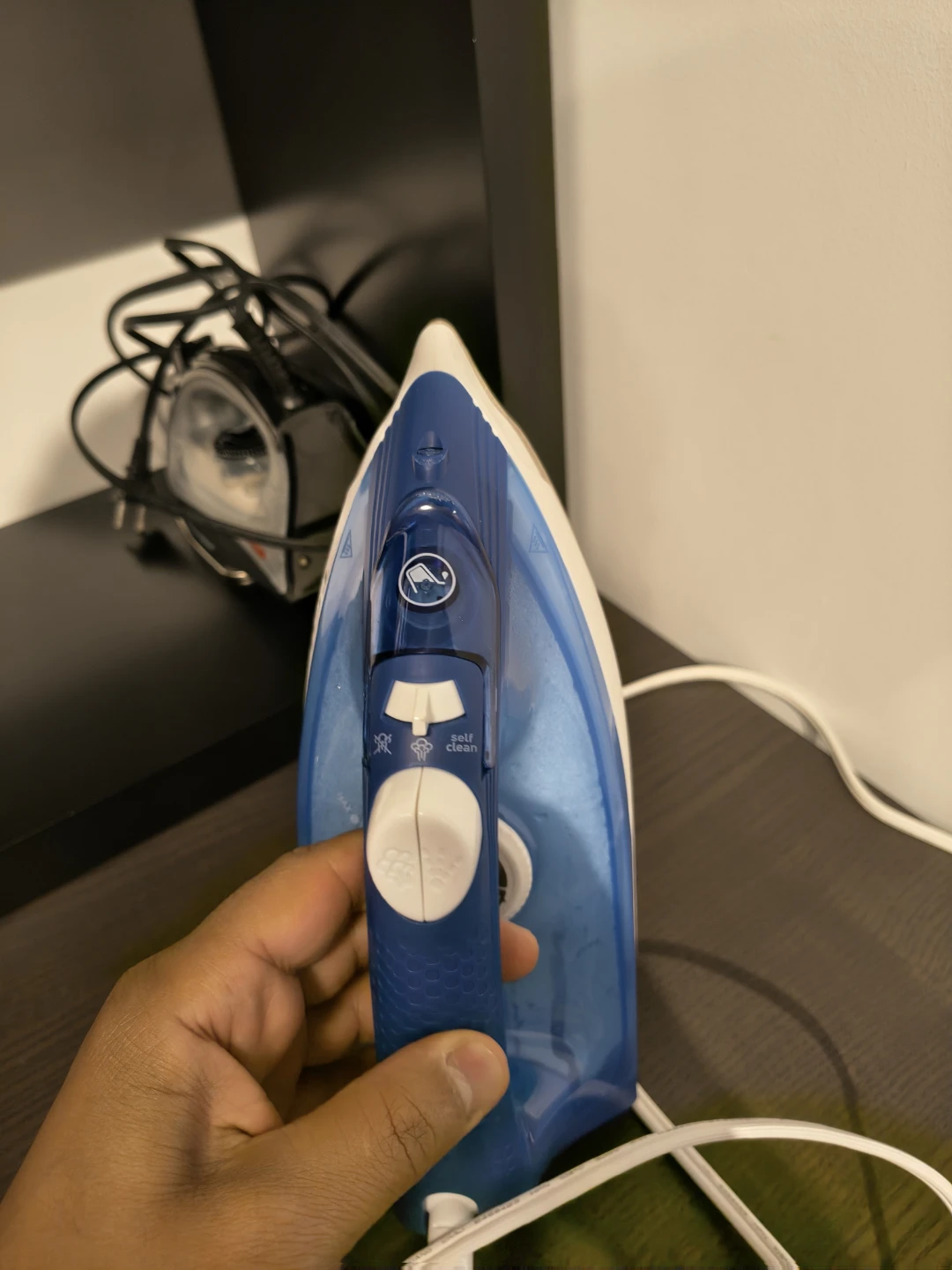 T-Fal Steam Essential Plus Iron - photo 2