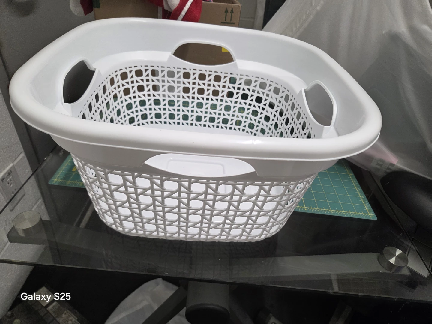 White Laundry Basket - photo 3