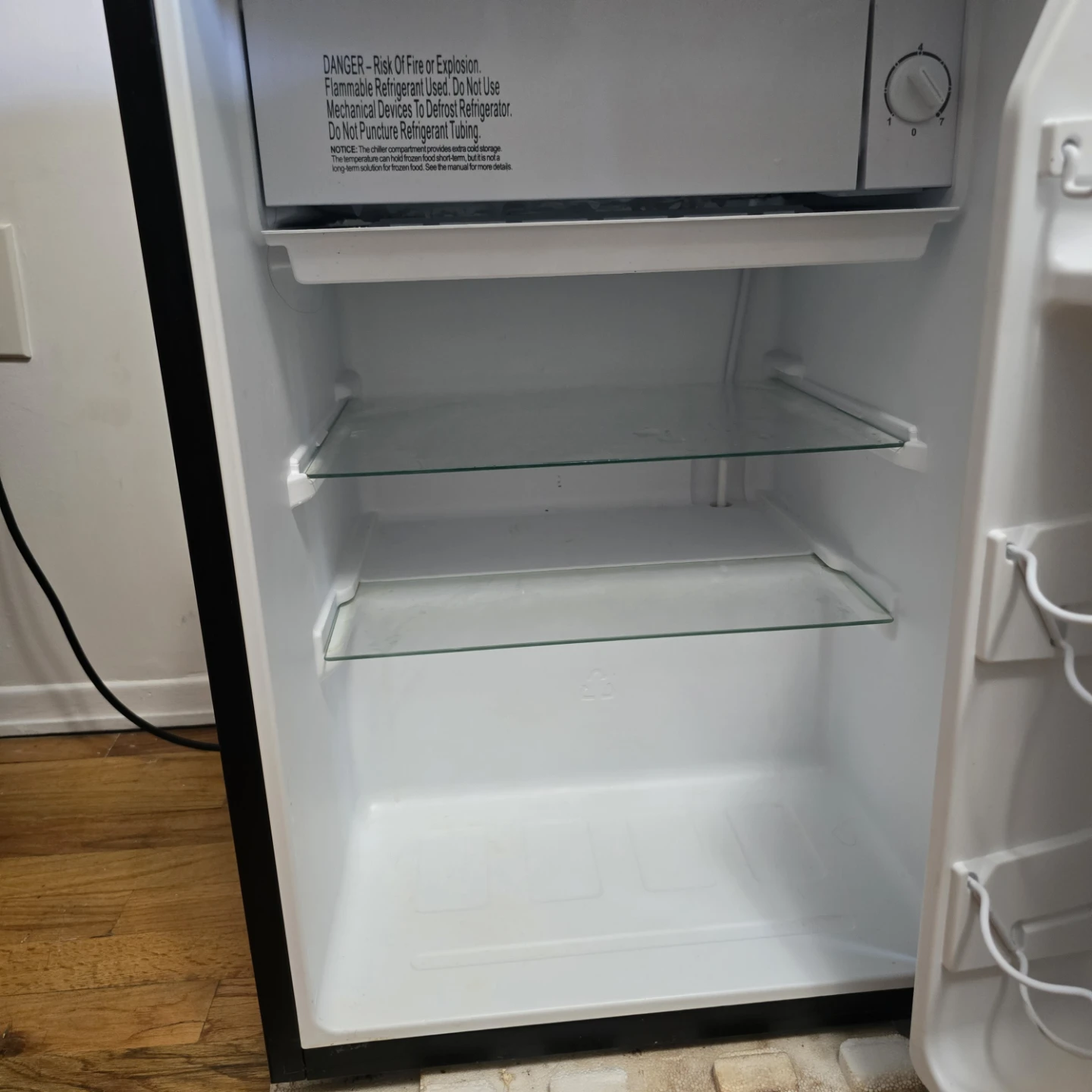 Galanz Mini Fridge with Freezer - photo 4