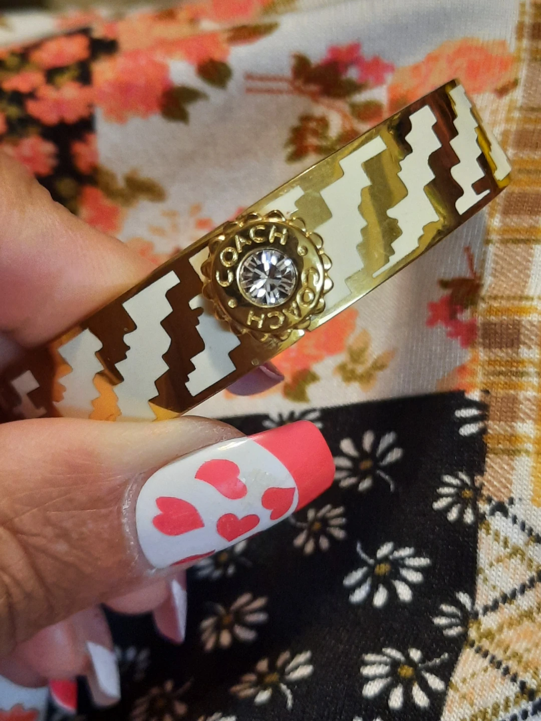 Coach Gold & White Zigzag Bangle Bracelet with Crystal Accent - photo 5