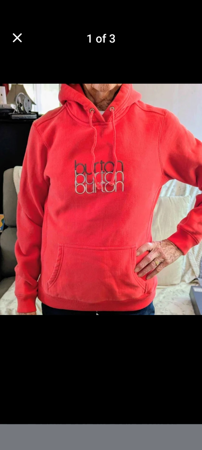 Red Burton hoodie xs