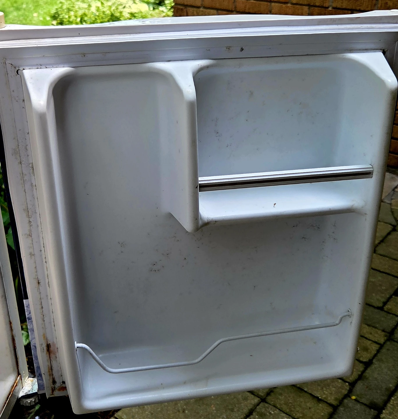 Mini Haier Corona Fridge - photo 3